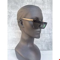 عینک آفتابی فریم مشکی beeline GmbH